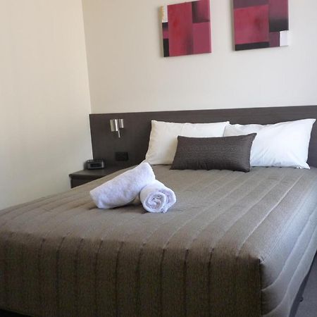 Loddon River Motel Kerang Buitenkant foto