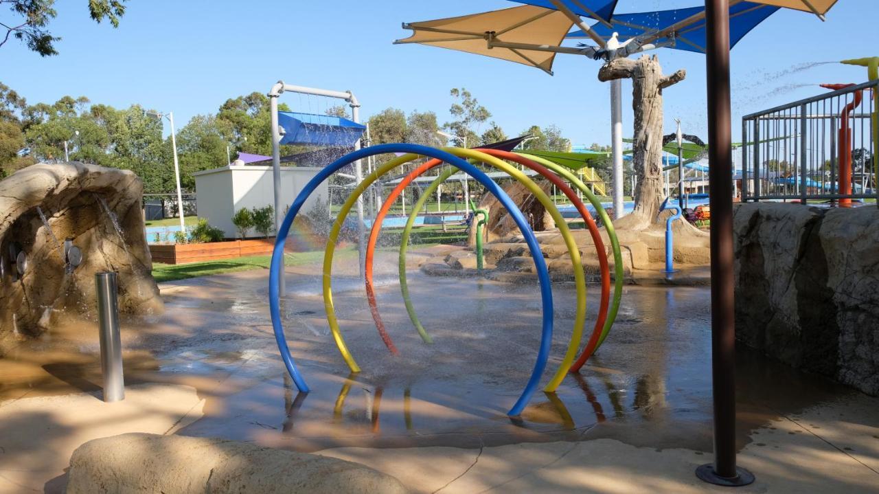 Loddon River Motel Kerang Buitenkant foto