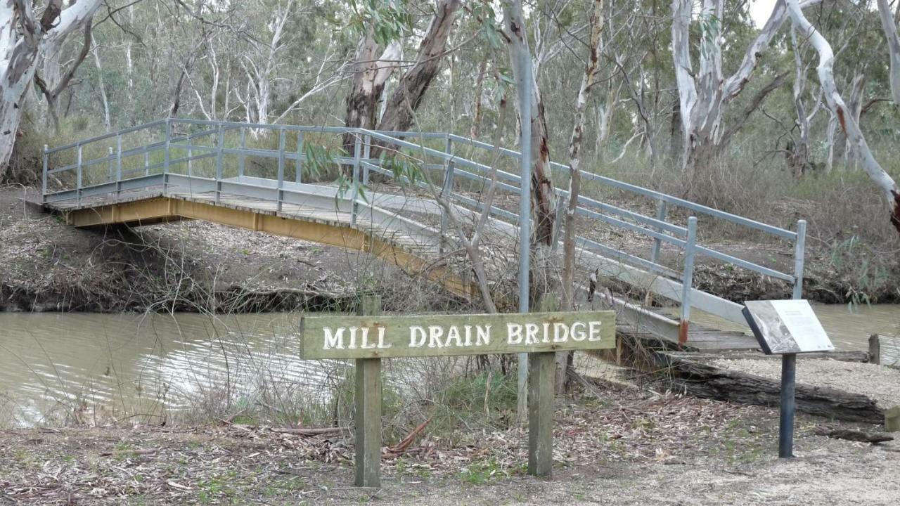 Loddon River Motel Kerang Buitenkant foto