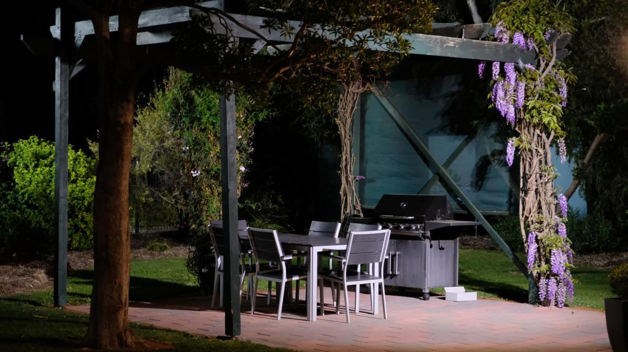 Loddon River Motel Kerang Buitenkant foto